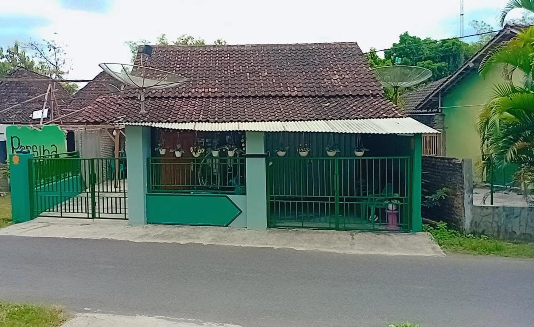 RUMAH TINGGAL DI SINGOSAREN, WONOSARI,  IMOGIRI, BANTUL