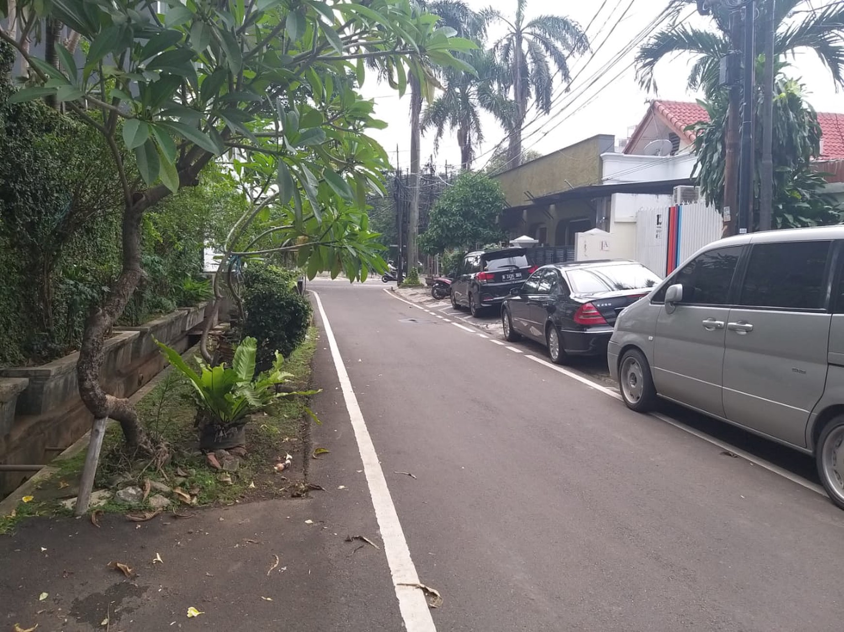 Dijual Rumah lama Dekat Dharmawangsa Square & MRT