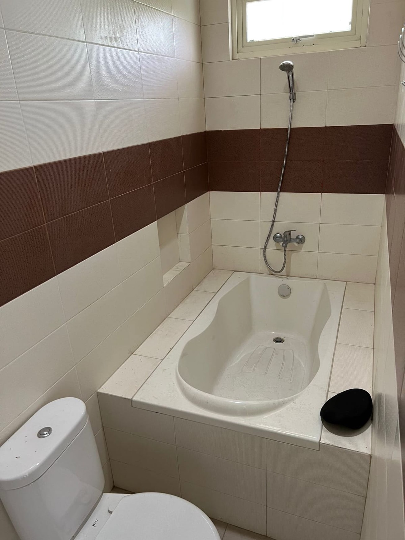 Dijual Rumah Hayam Wuruk Regency Kota Probolinggo Jawa Timur - Modern Minimalis 2 Lantai Spesial 4 Kamar Tidur