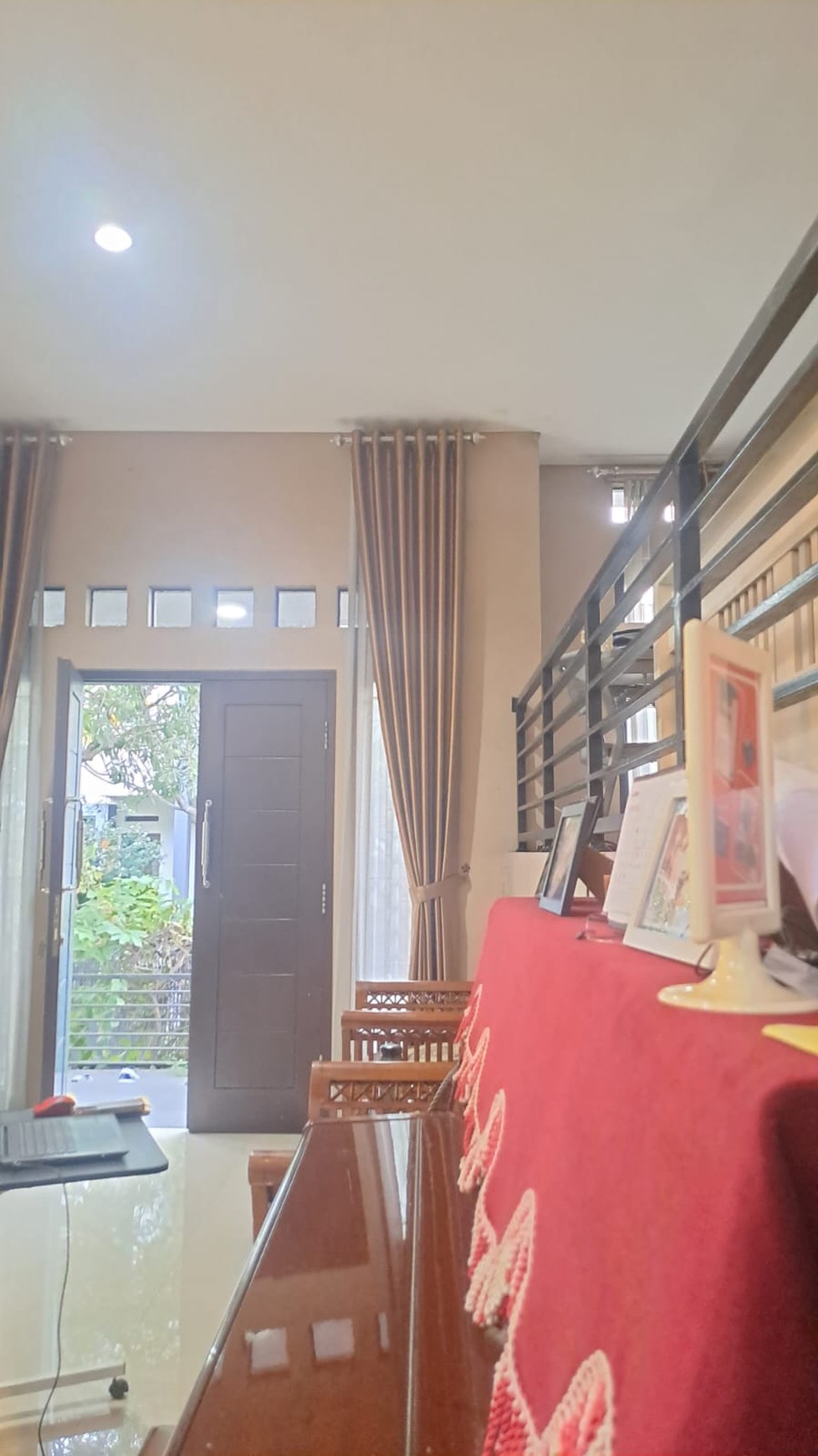 Rumah 2 Lantai Siap Huni dengan Hunian Nyaman dan Asri di Lengkapi dengan KT 3+1 dan KM 3+1 @Bintaro Sektor 9