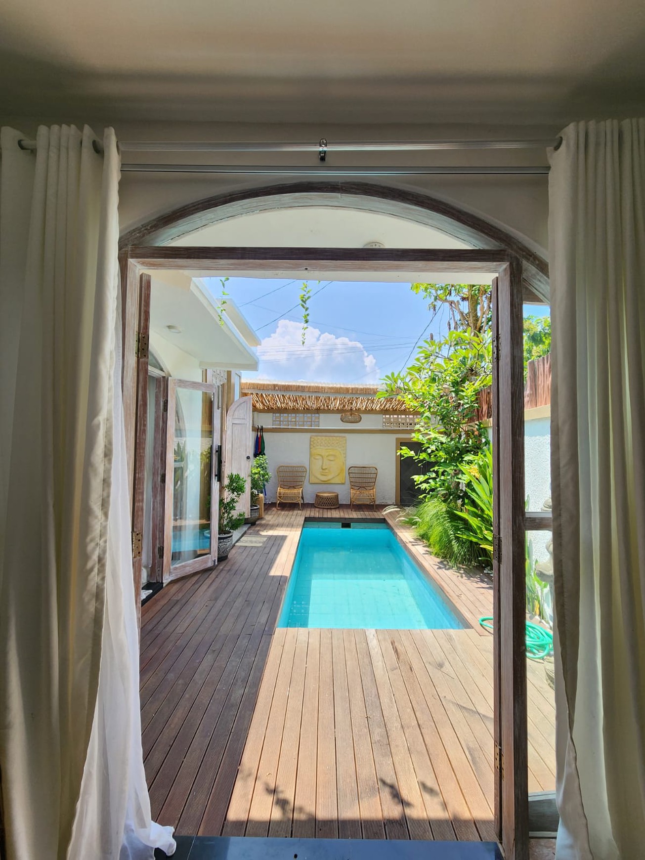 Stylish 3-Bedroom Villa with Rooftop Relaxation & Private Pool in Ungasan, Bali