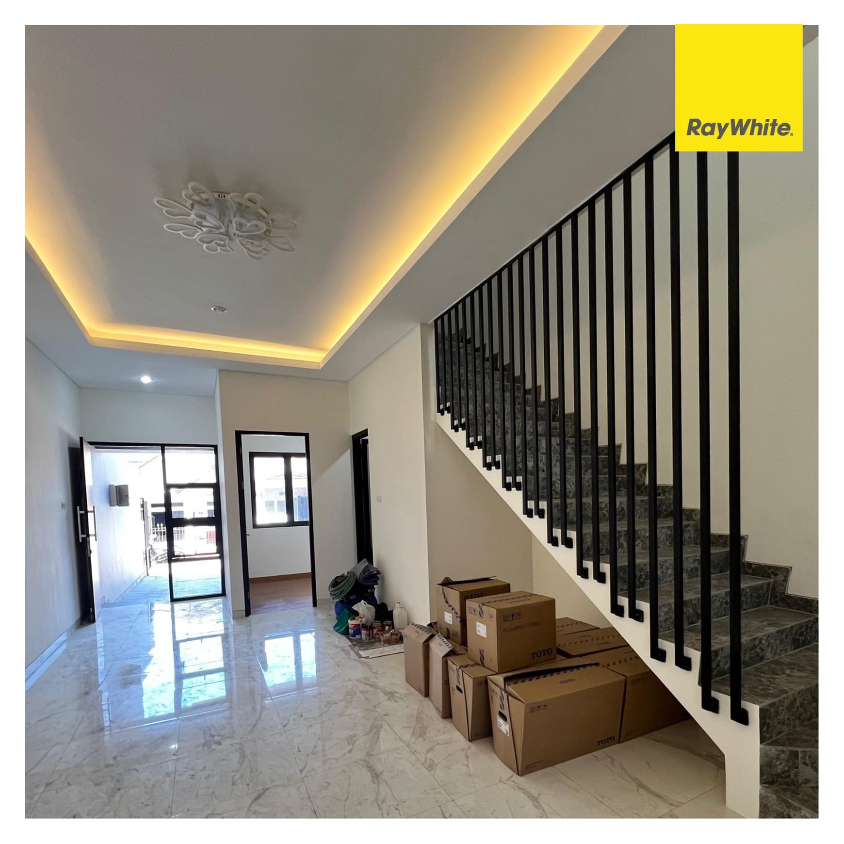 Dijual Rumah 2 lantai di Nirwana Eksekutif Surabaya