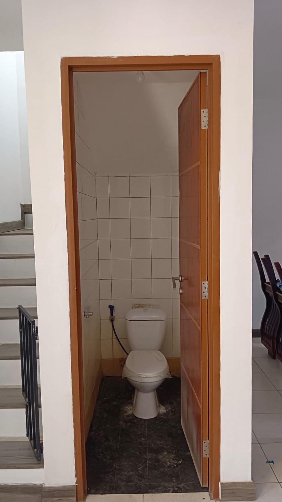 Di Jual Rumah 2 Lantai Dalam Cluster dengan KT 3+1 dan KM 3+1 Dekat Pusat Perbelanjaan @Pondok Aren, Tangerang Selatan