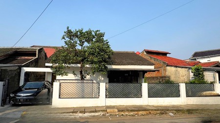 Rumah Luas di Cipadu 279 m&#xb2; Siap Huni Dengan Harga Terjangkau