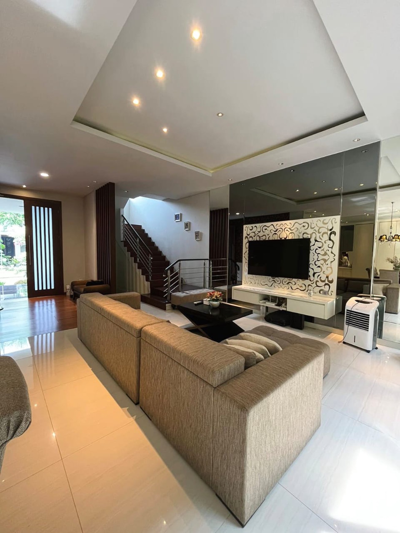 Jual Furnished Full Interior Wisata Bukit Mas Wiyung Surabaya