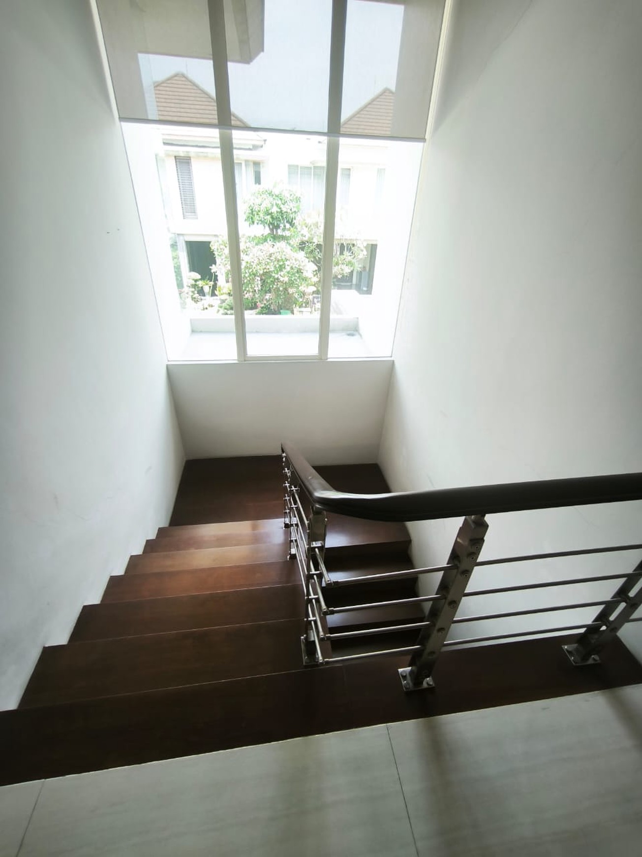 Jual Furnished Full Interior Wisata Bukit Mas Wiyung Surabaya