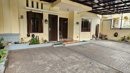 Rumah di Jakarta Selatan Luas 2 Lantai Siap Huni dengan KT 7+3 KM 7+1 Surat SHM