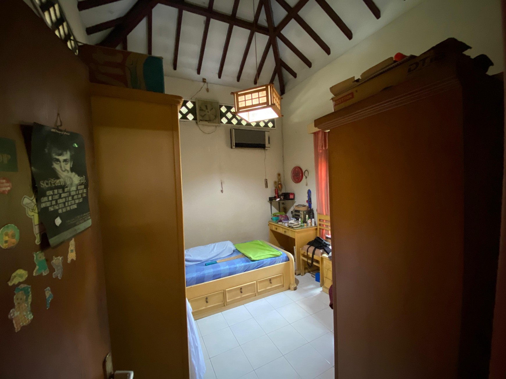 Rumah Dijual di Jalan H Nawi - Lokasi Strategis, cocok untuk kos kosan