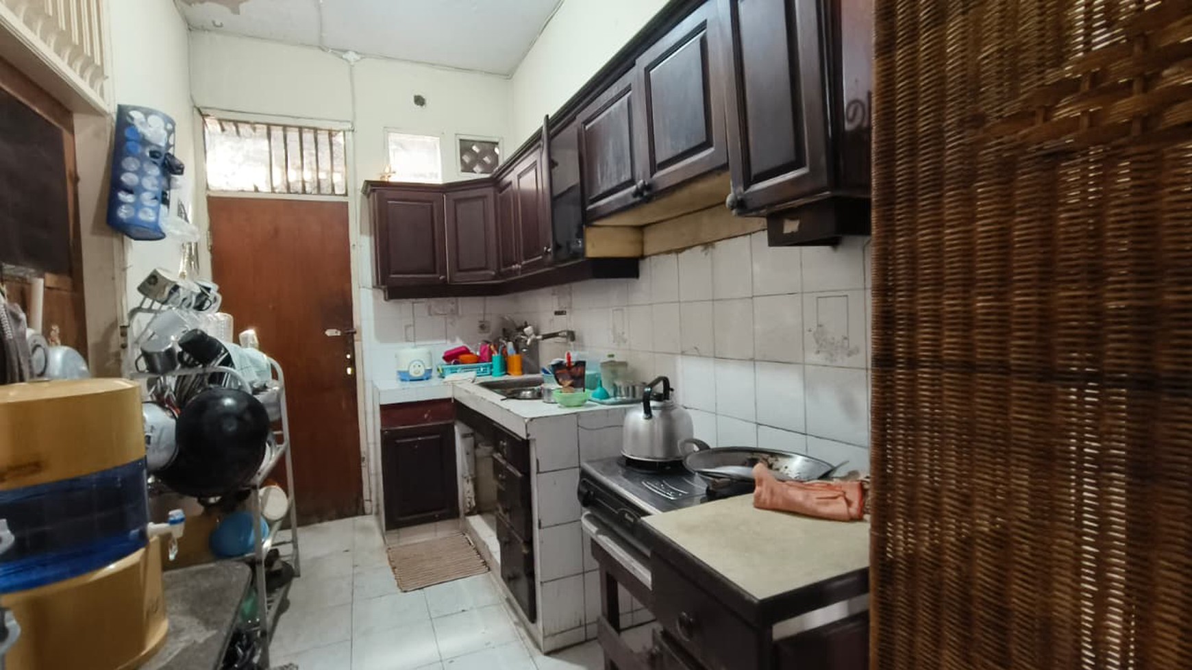 Rumah Dijual di Jalan H Nawi - Lokasi Strategis, cocok untuk kos kosan