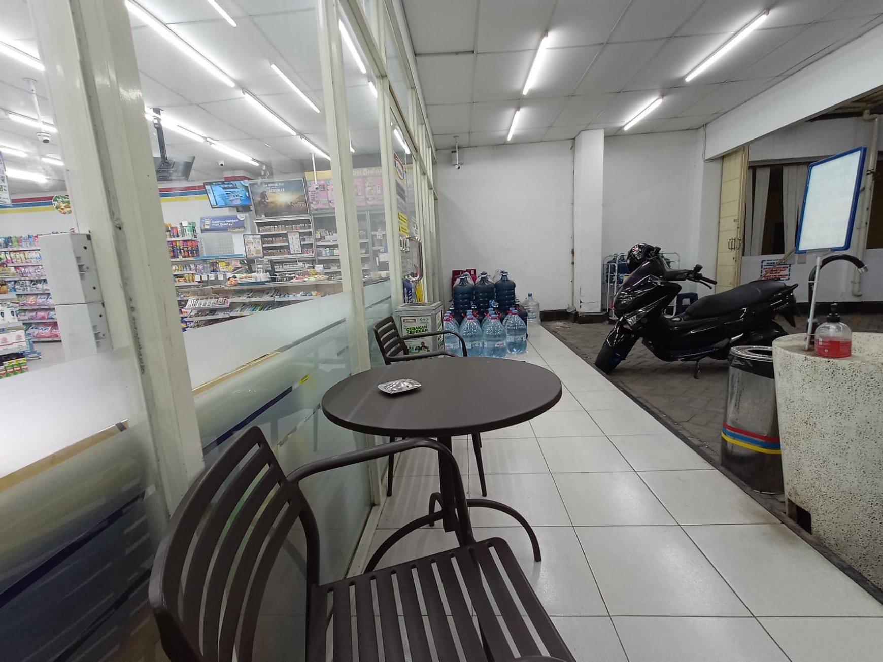 Dijual Murah Bangunan Indomaret Strategis di Porong Sidoarjo