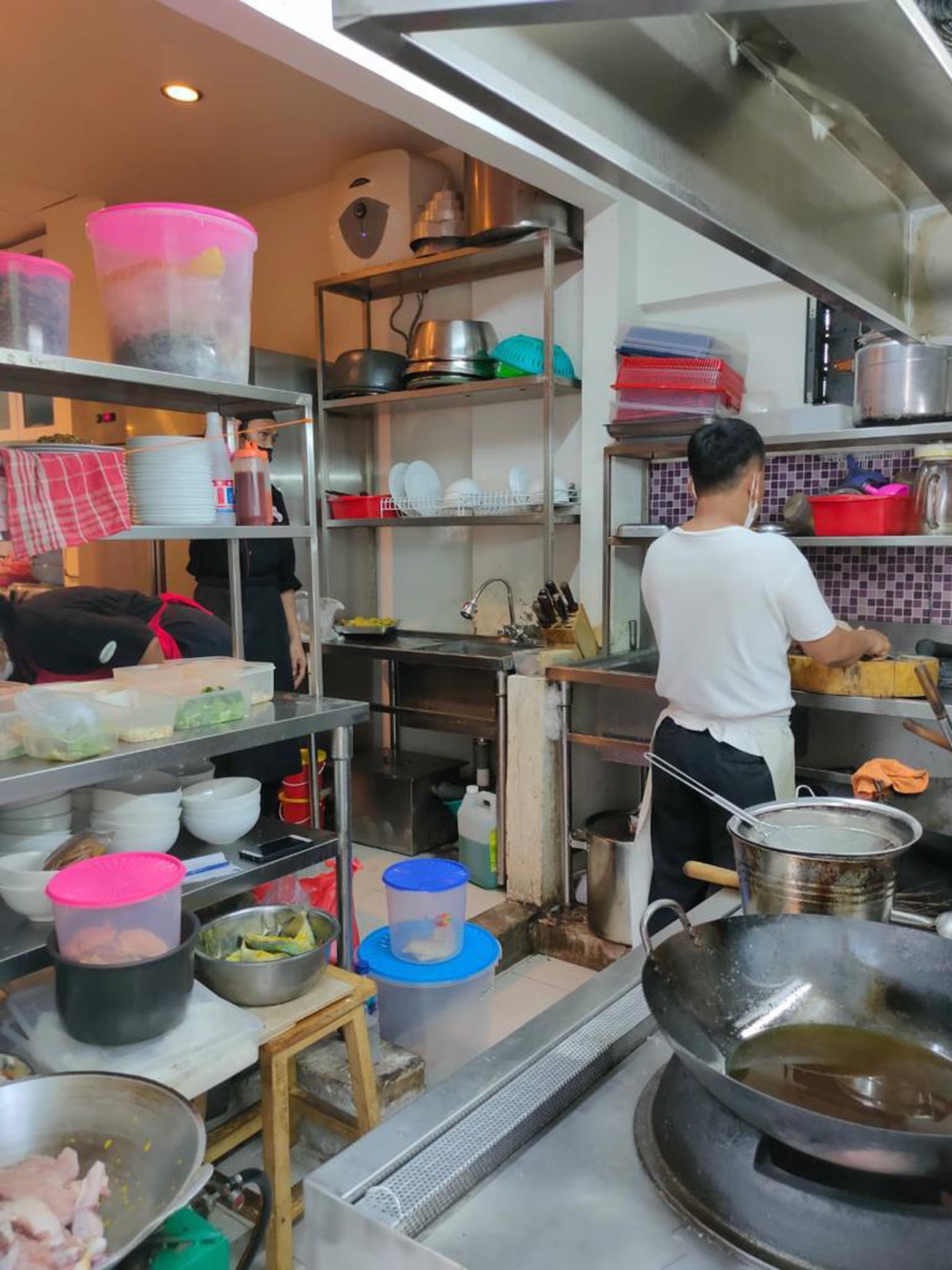 Dijual Ruko gandeng di Pusat Bisnis di Sahid Sudirman depan RS Murni Teguh Sudirman