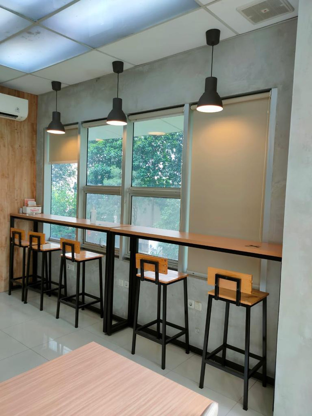 Dijual Ruko gandeng di Pusat Bisnis di Sahid Sudirman depan RS Murni Teguh Sudirman