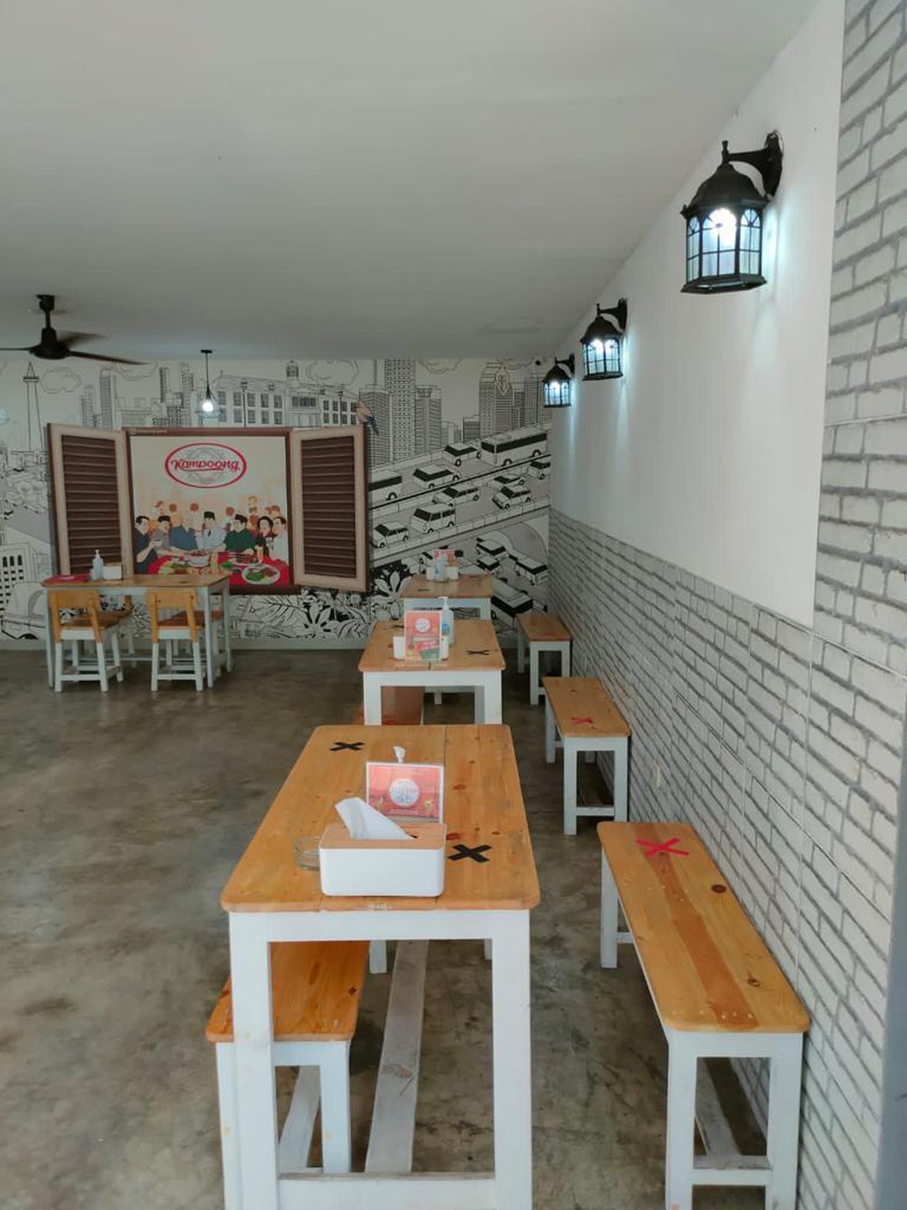 Dijual Ruko gandeng di Pusat Bisnis di Sahid Sudirman depan RS Murni Teguh Sudirman