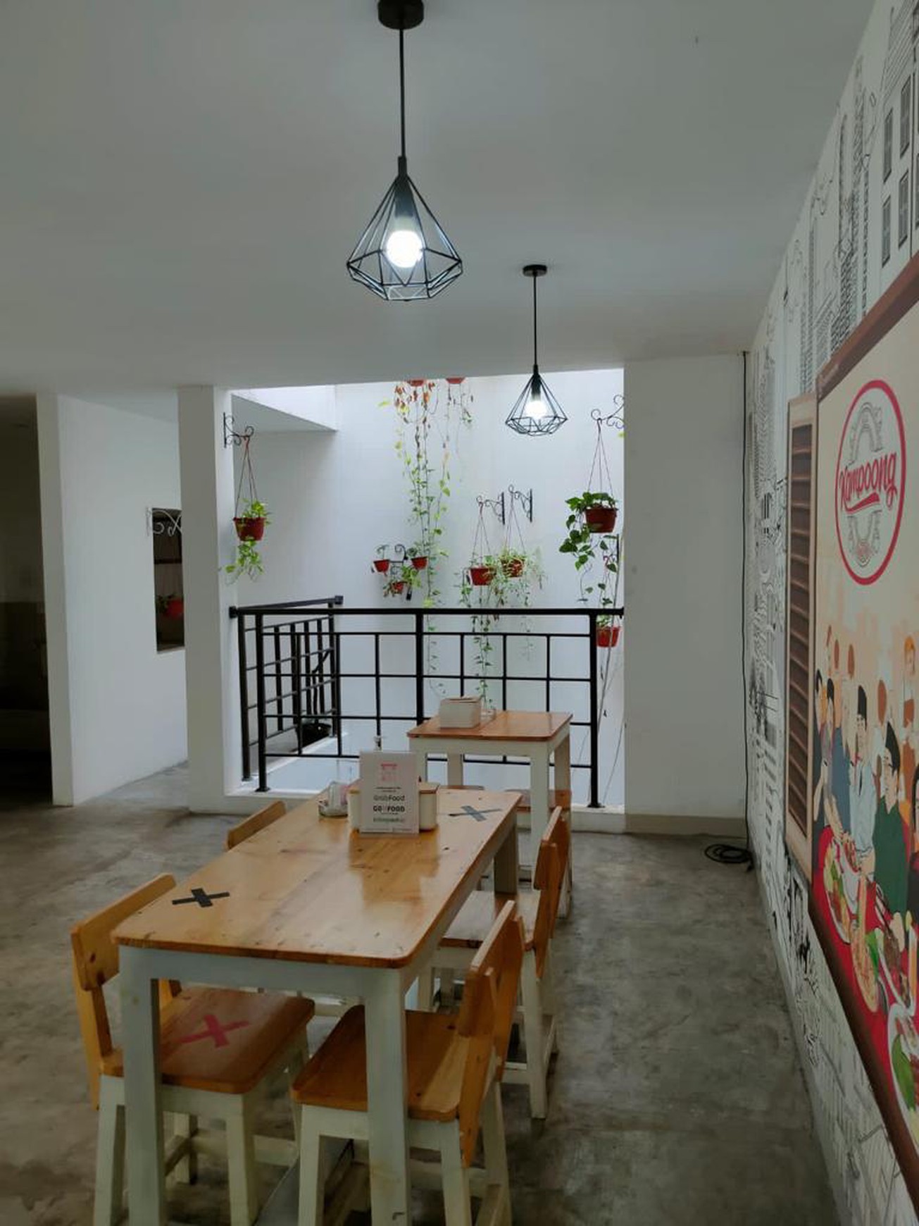 Dijual Ruko gandeng di Pusat Bisnis di Sahid Sudirman depan RS Murni Teguh Sudirman