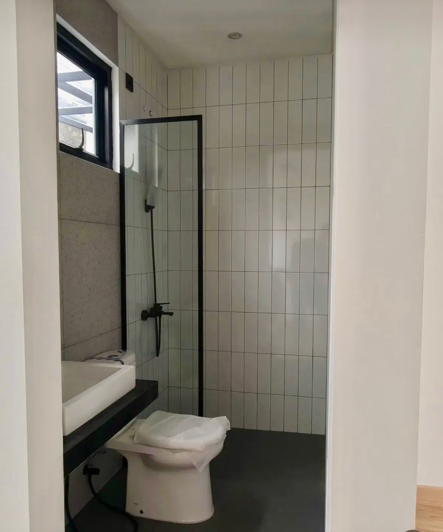 Di Jual RUmah di Bintaro Jaya 2 Lantai dengan KT 4+1 KM 3+1 Surat SHM