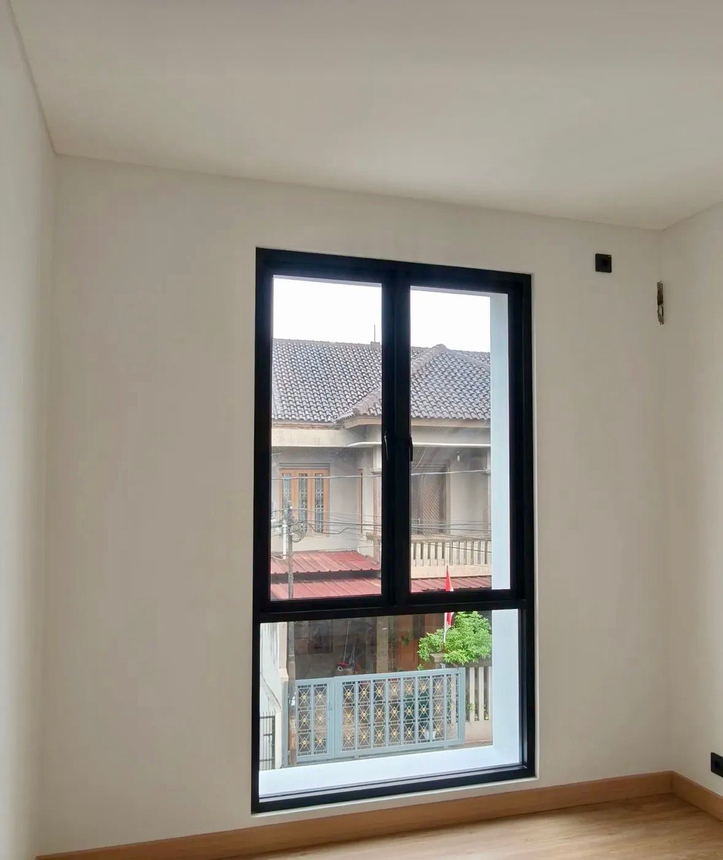 Di Jual RUmah di Bintaro Jaya 2 Lantai dengan KT 4+1 KM 3+1 Surat SHM