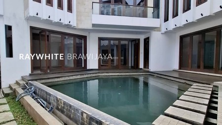 Rumah Modern Minimalis Area Pondok Indah