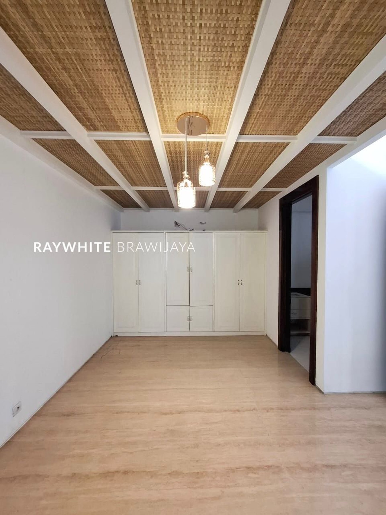 Rumah Modern Minimalis Area Pondok Indah