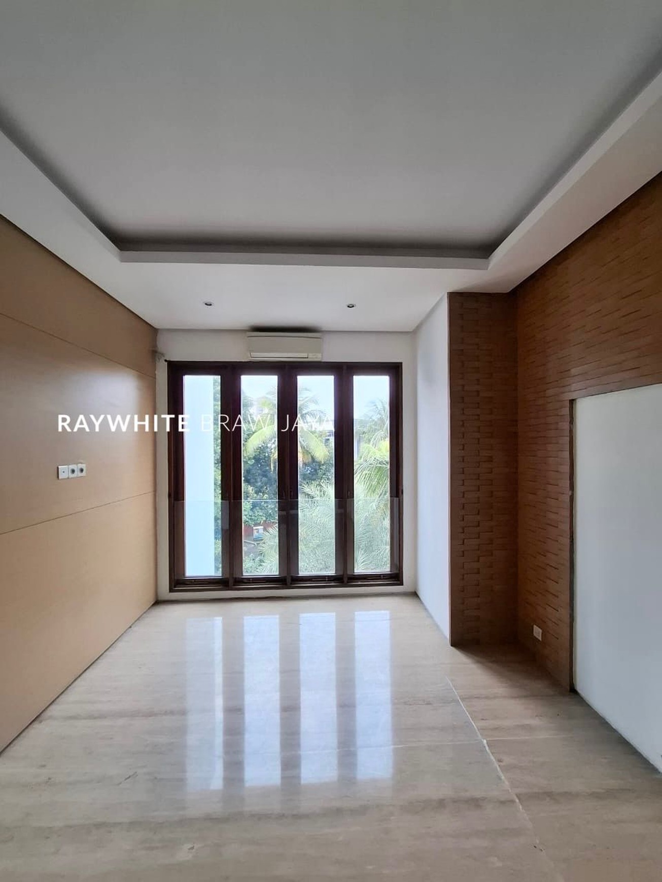 Rumah Modern Minimalis Area Pondok Indah