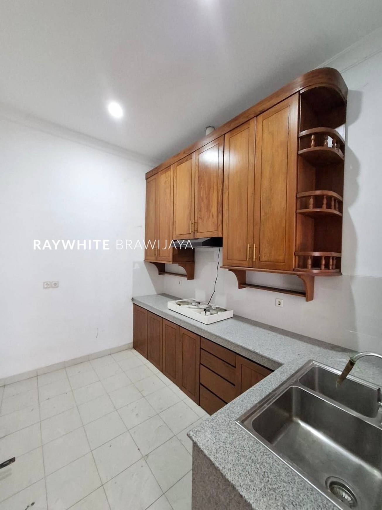 Rumah Siap Huni Area Kebayoran Baru Lingkungan Tenang