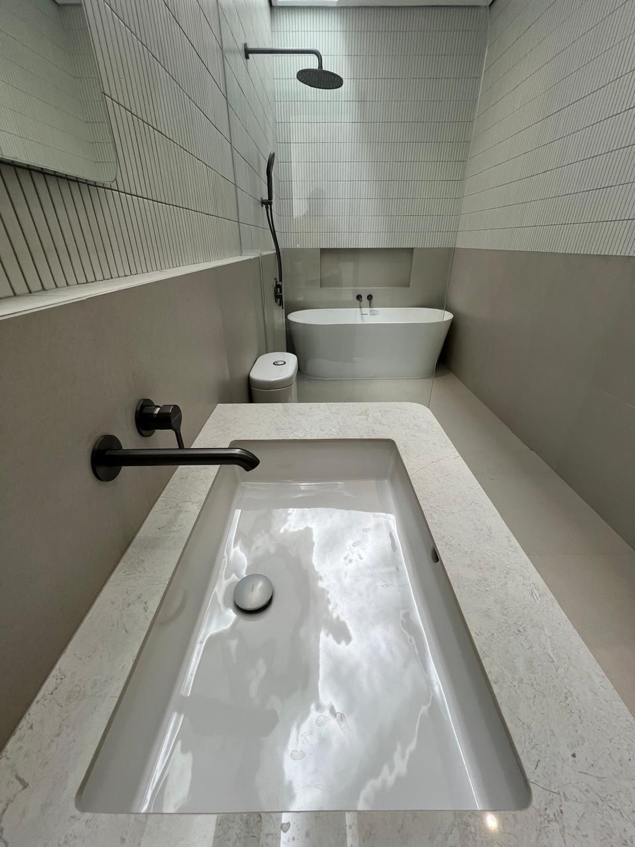 Rumah Futuristic di tengah BSD city Prestigia, Eminent