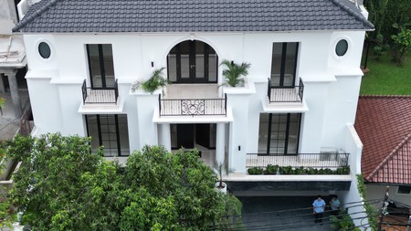 Brand New House Americal Classic Area Kemang Dalam