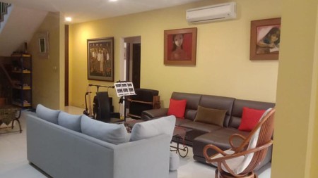 Dijual Rumah Siap Huni Strategis Dekat Gunawarman Di Kebayoran Baru, Jakarta Selatan 