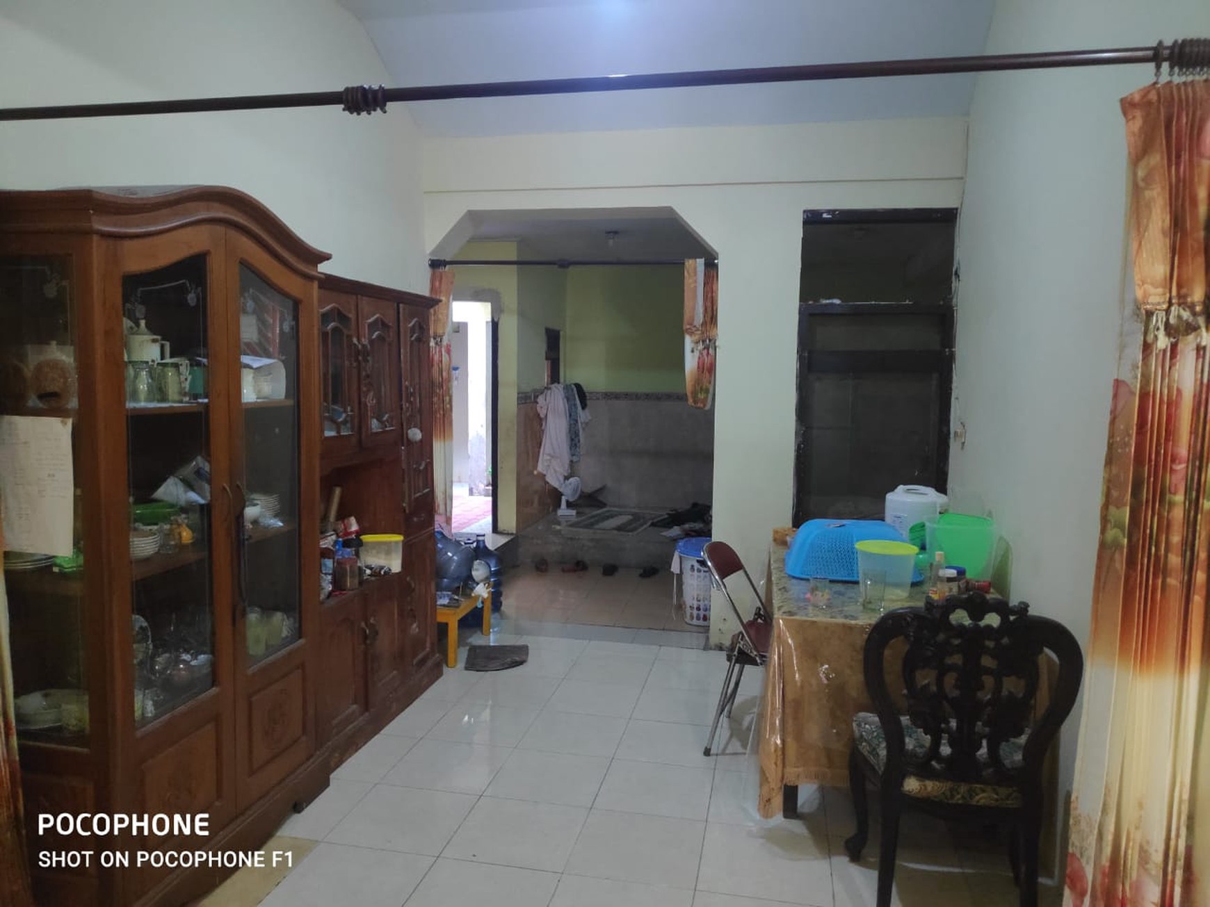 Rumah 2 Lantai Dijual di Surabaya Timur Dekat Sekolah