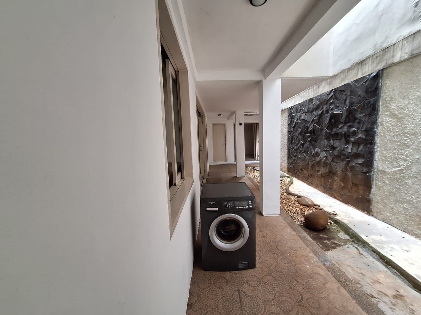 RUMAH DISEWA JALANTULODONG BAWAH KEBAYORAN BARU