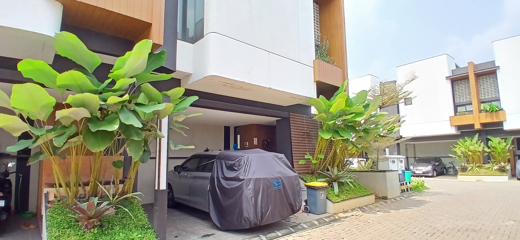 Dijual Rumah di Favouri House Serpong 