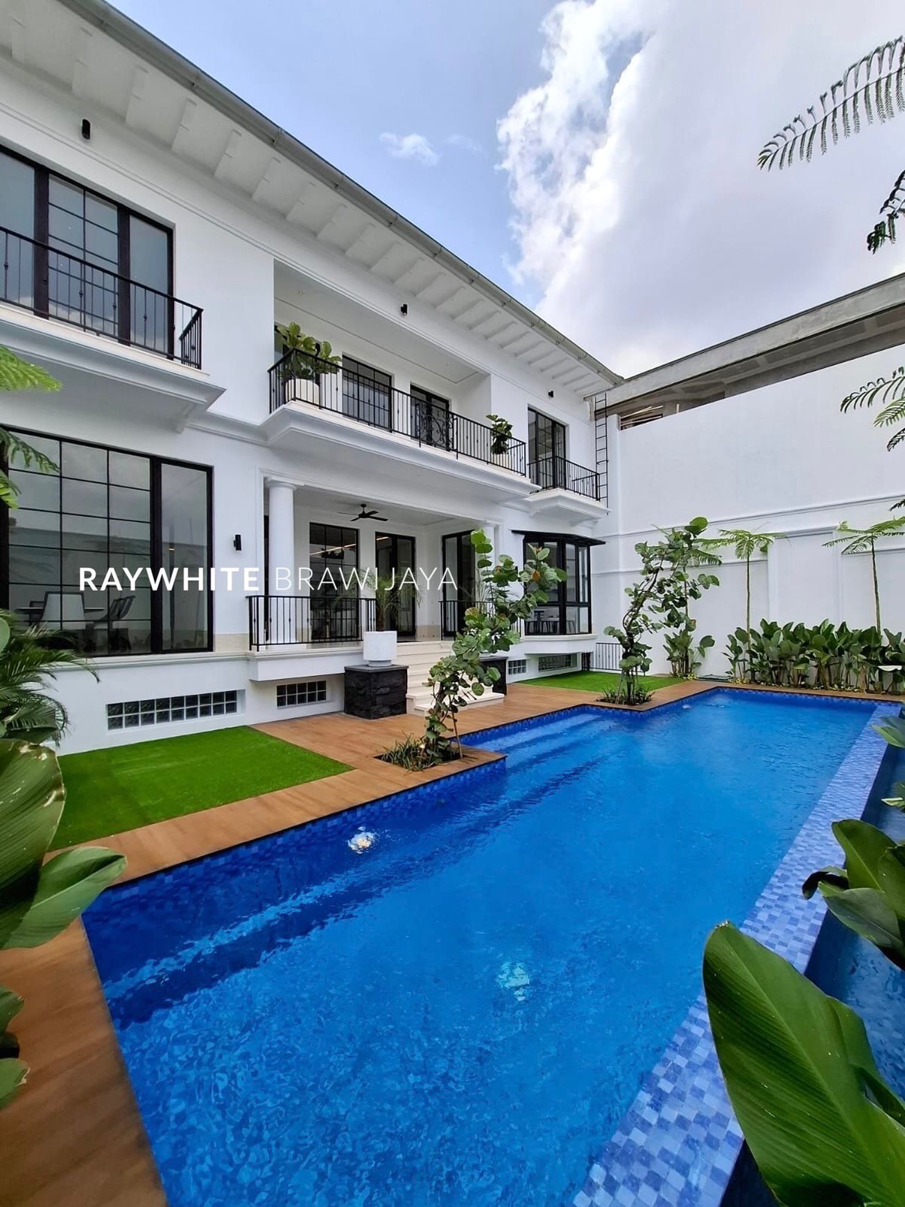 Rumah Baru Modern Siap Huni Area Kemang Dalam