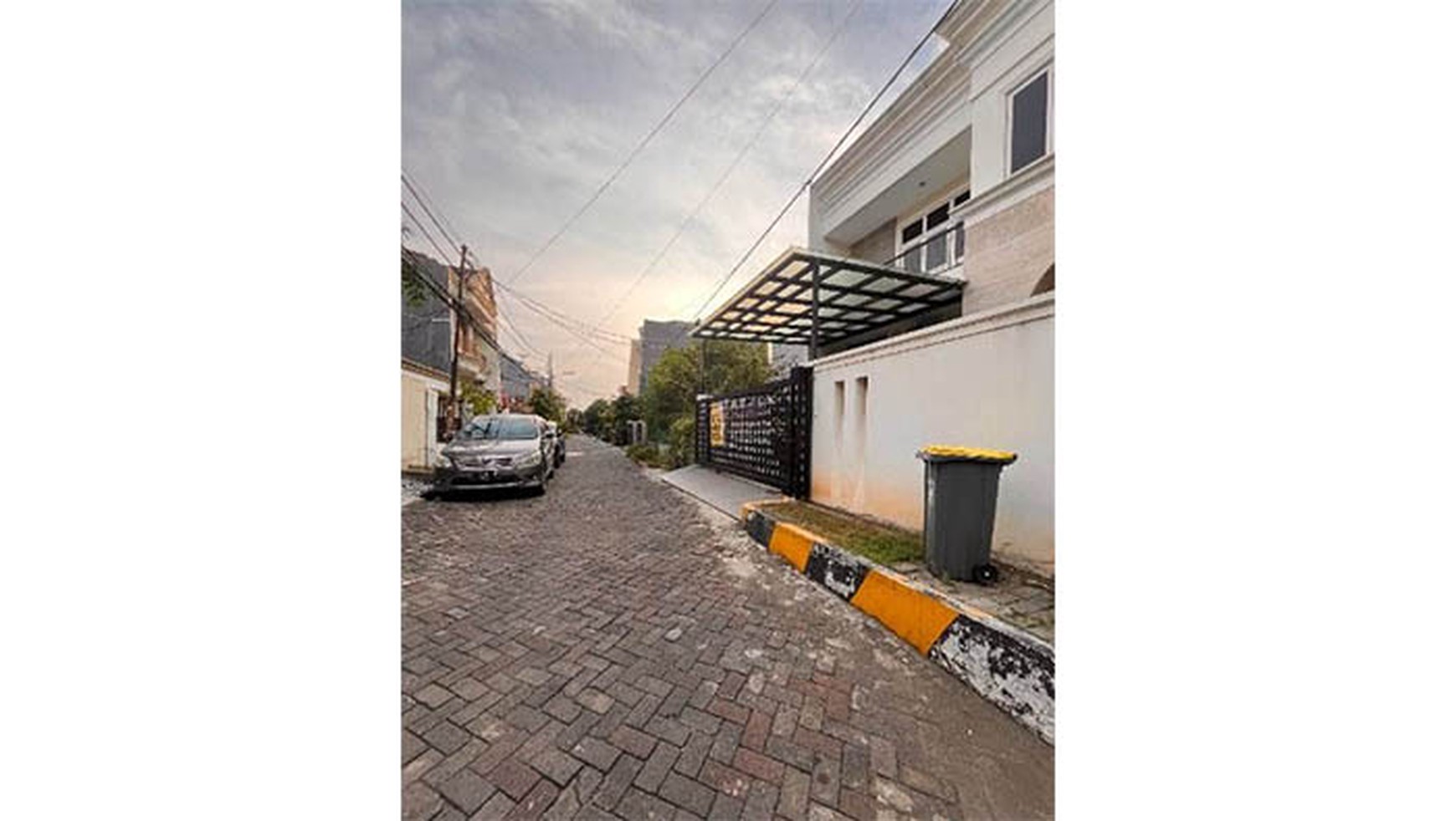 Jual Murah, BU, Rumah Sunter Mimosa, uk 10x20m2, harga 4,7 M