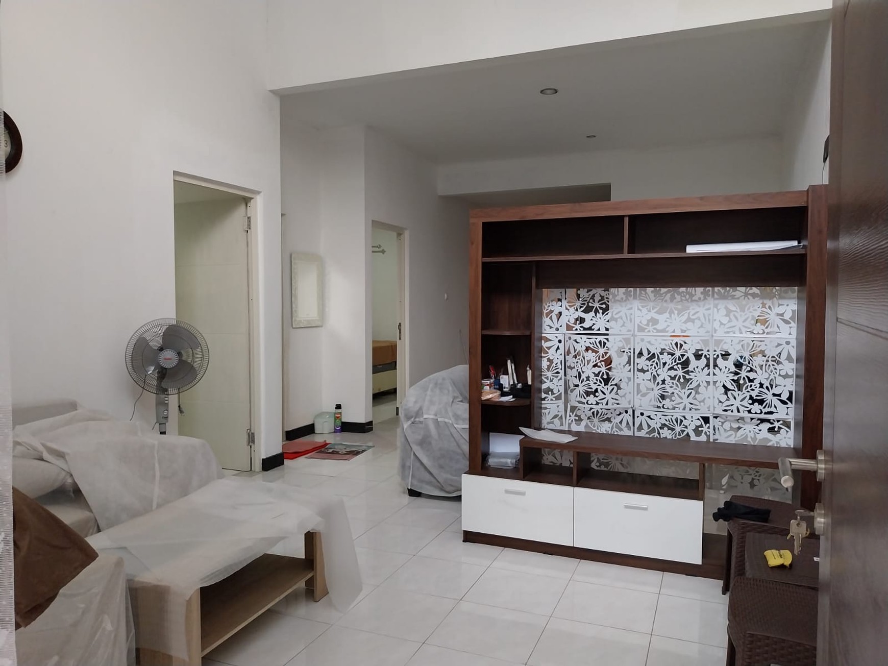 Perumahan Puri Surya Jaya cluster Valencia Dengan 2 Kamar Tidur Dan 1 Kamar Mandi Dan Juga Memiliki 1 Carpot Sertifikat Sudah SHM Dijual Dengan Nego Keras