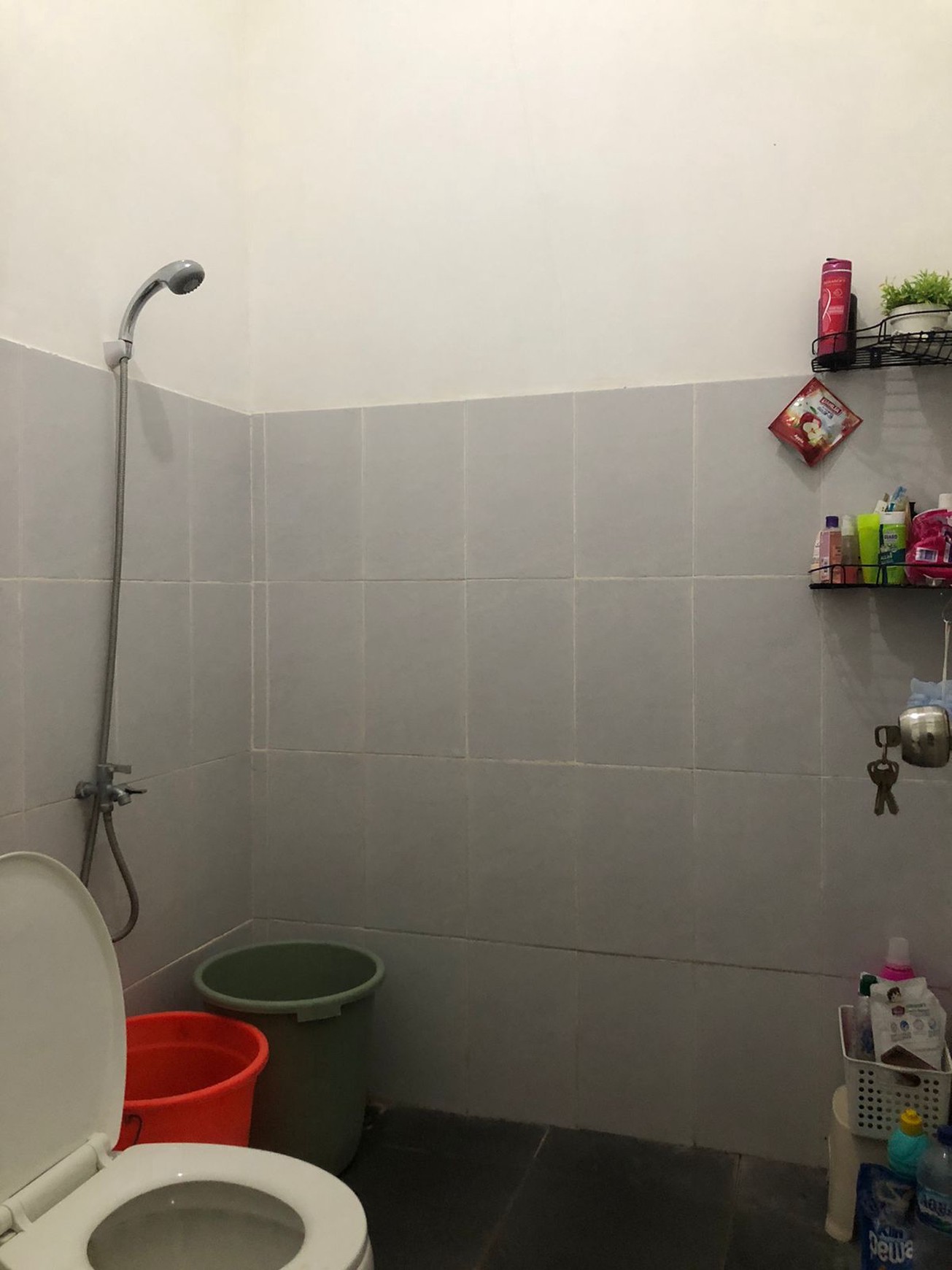 Perumahan Golden East Terletak di Raya Menganti 