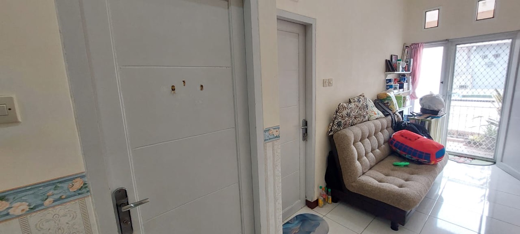 Rumah Semi Perumahan Lebak Jaya Sangat Strategis Akses One Gate 