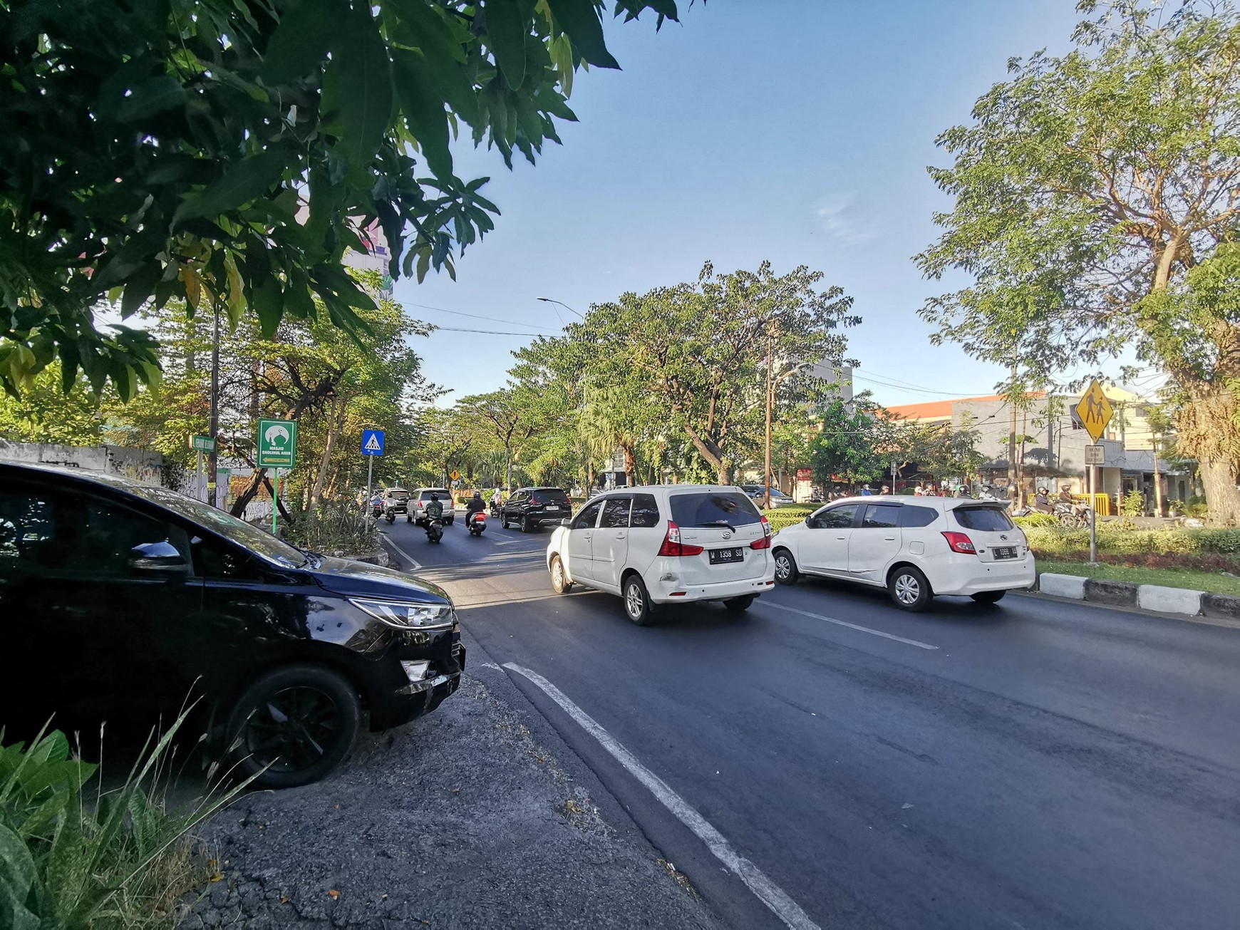 Rumah 2 Lantai Strategis di Jalan Raya MERR, Cocok untuk Hunian, Usaha, Kantor