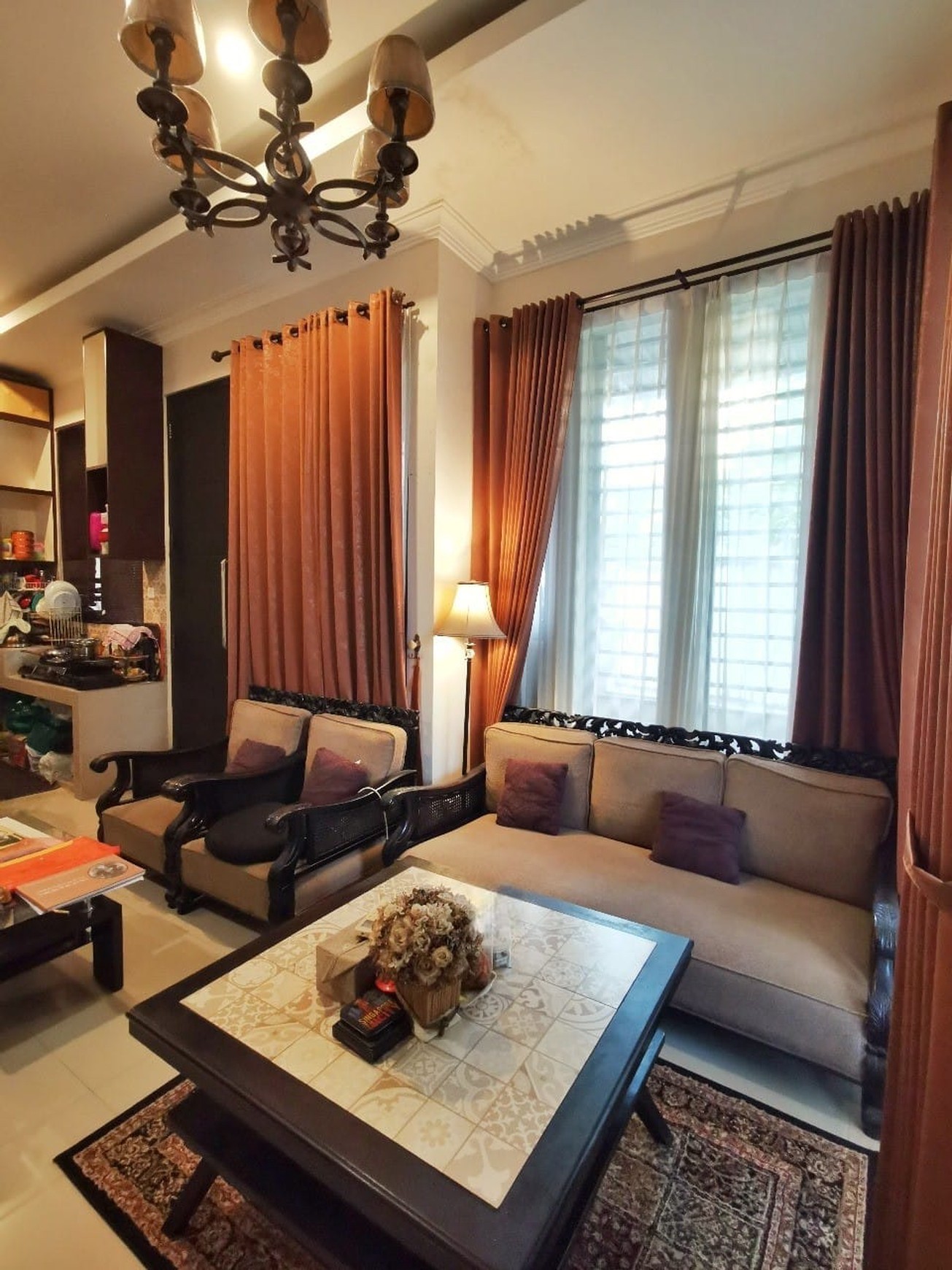 RUMAH 2 LANTAI LOKASI STRATEGIS KEDUNG BARUK, RUNGKUT SURABAYA