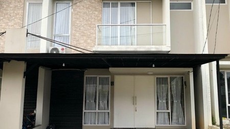 Rumah Cantik Semi Furnished  di Bukit Dago