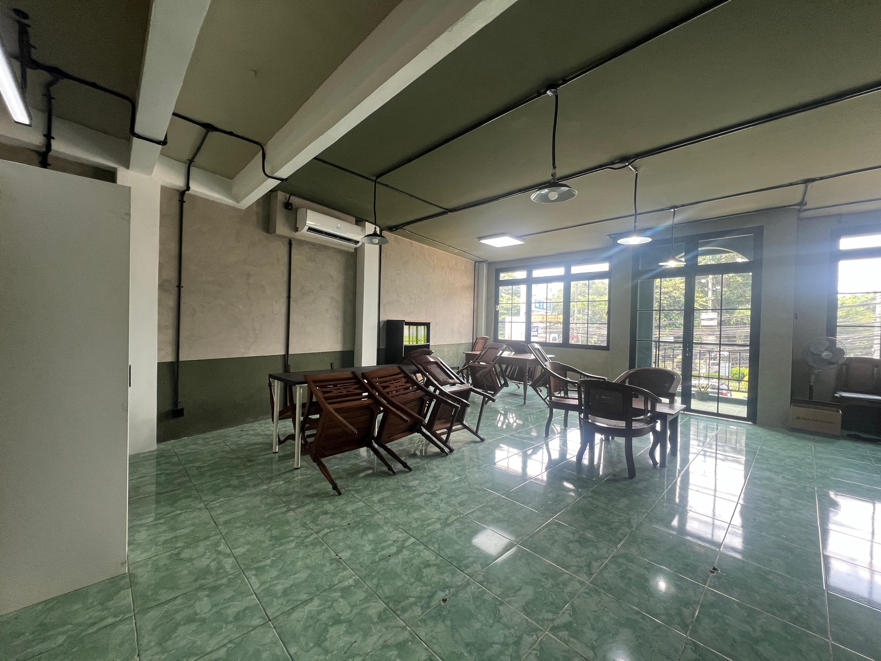 ruang kantor di ampera tb simatupang furnish jakarta selatan 