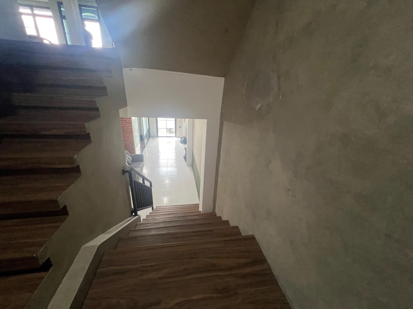 ruang kantor di ampera tb simatupang furnish jakarta selatan 