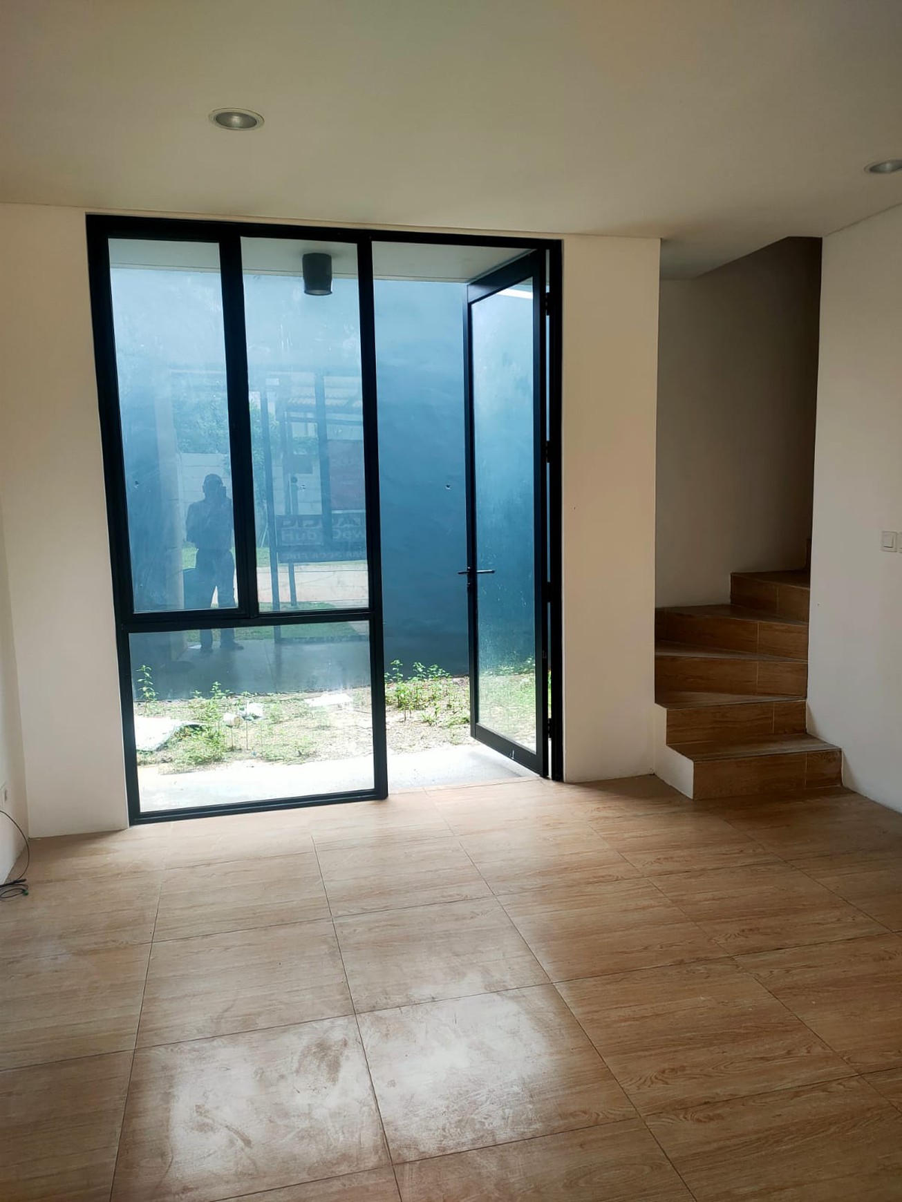 Dijual murah rumah di cendana icon - Lippo Karawaci Tangerang