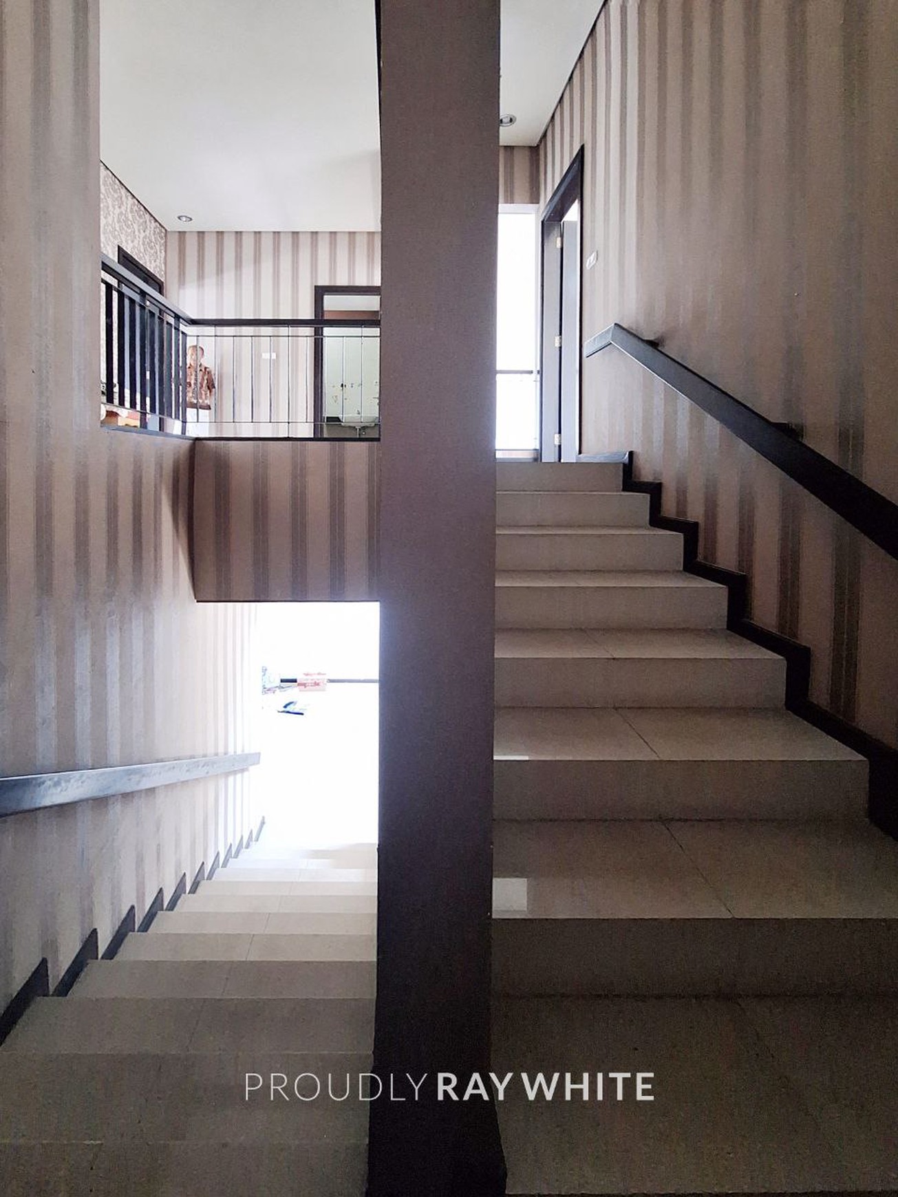 RUMAH HITUNG TANAH TERMURAH, KERTAJAYA INDAH SURABAYA