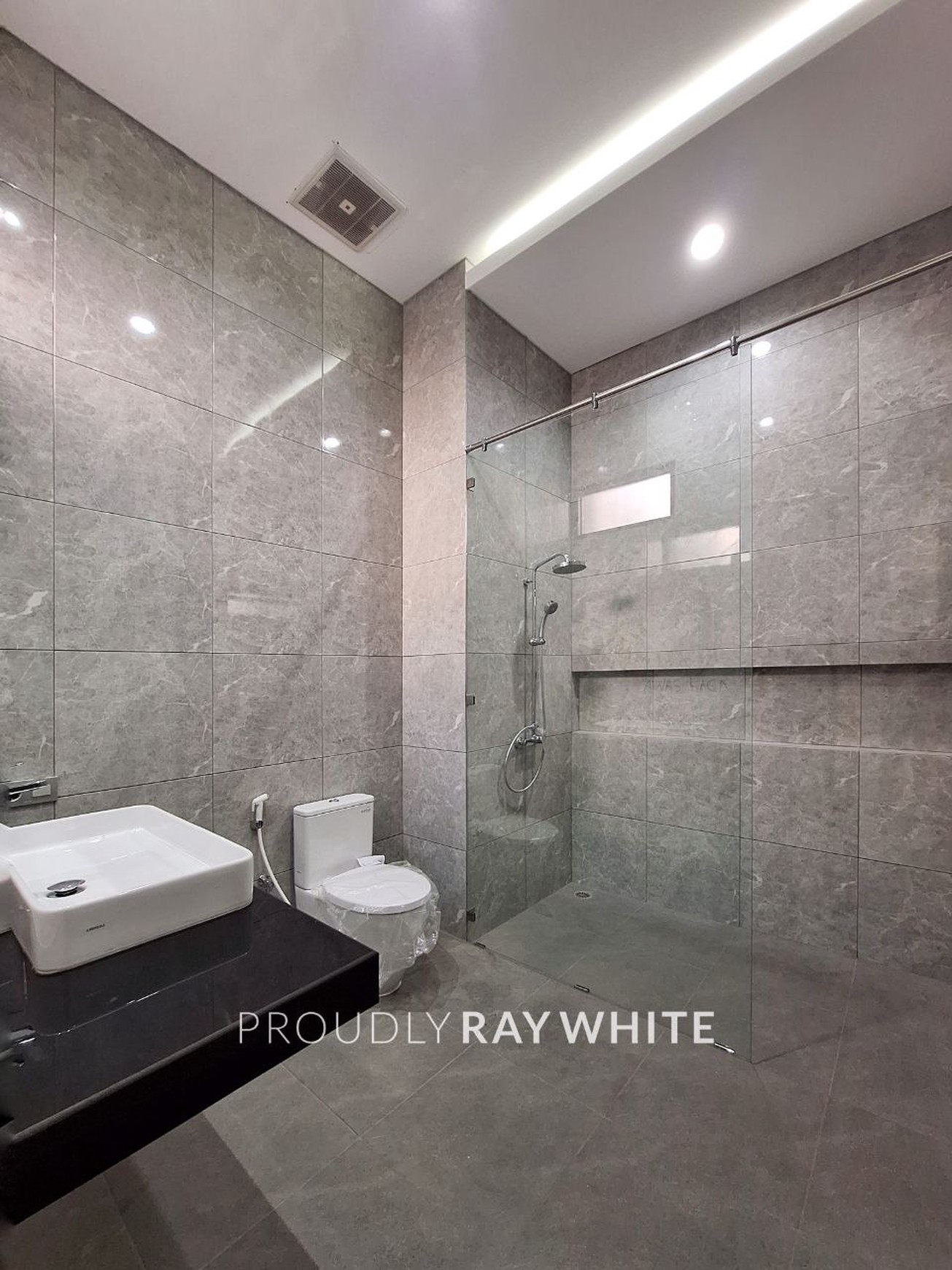 RUMAH MEWAH BARU GRESH, MANYAR JAYA SURABAYA