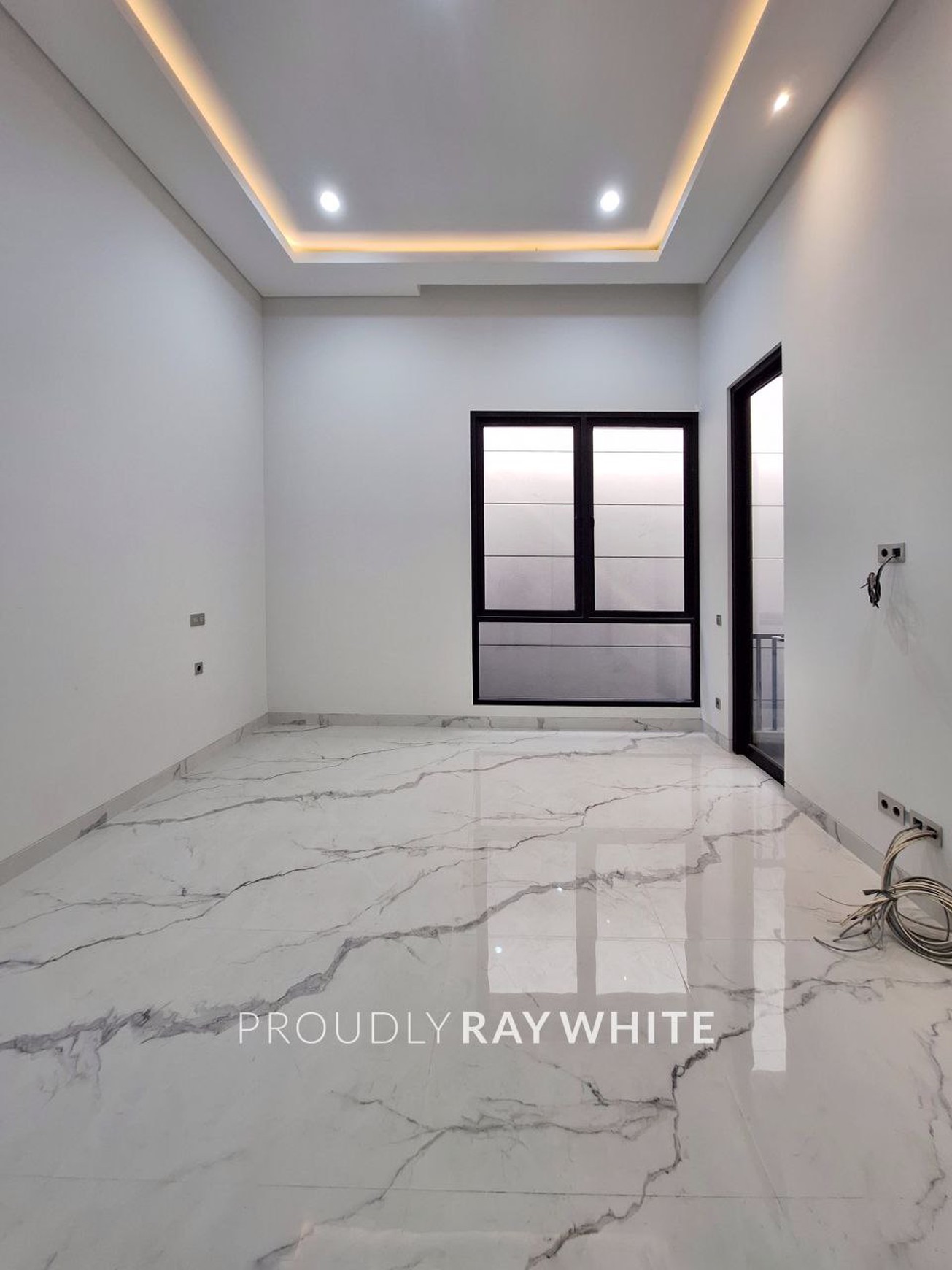 RUMAH MEWAH BARU GRESH, MANYAR JAYA SURABAYA