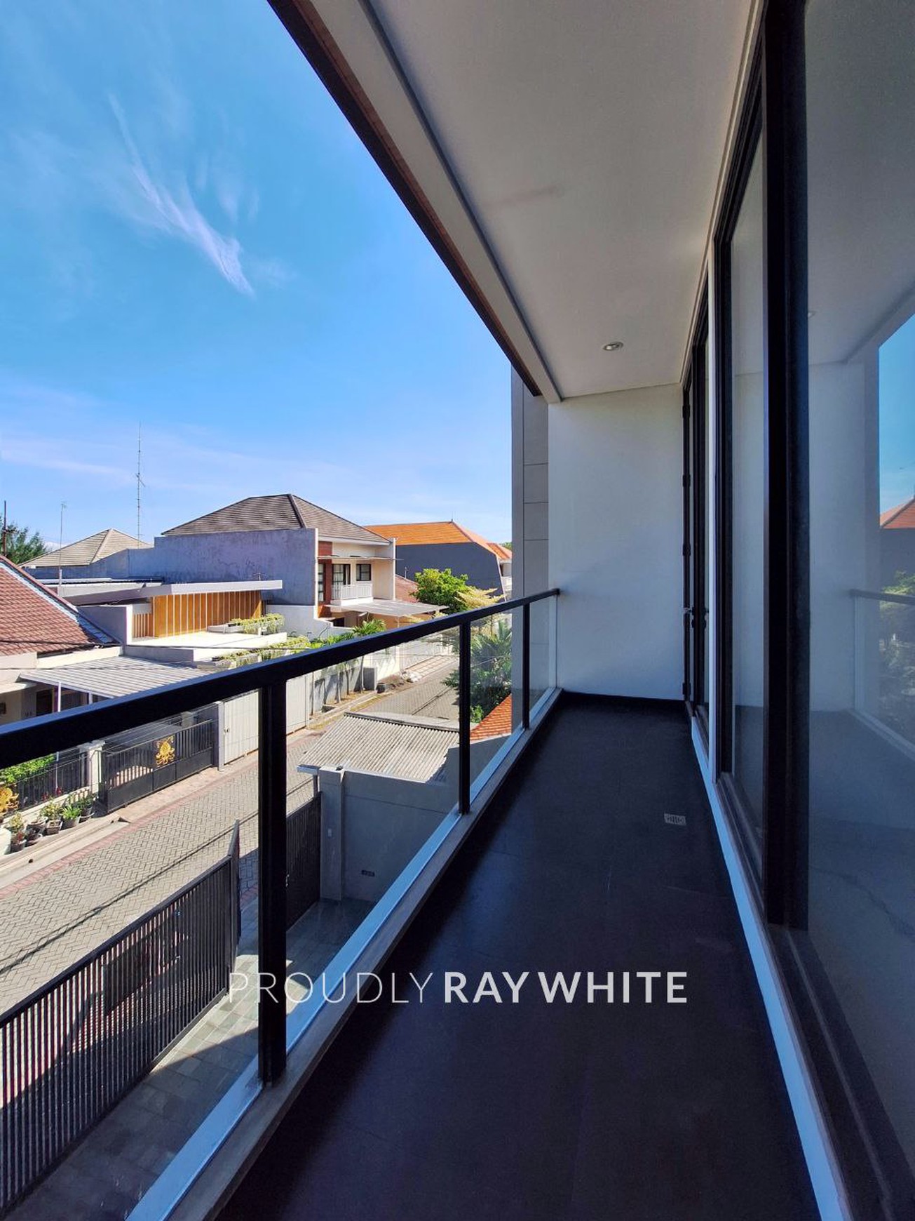 RUMAH MEWAH BARU GRESH, MANYAR JAYA SURABAYA