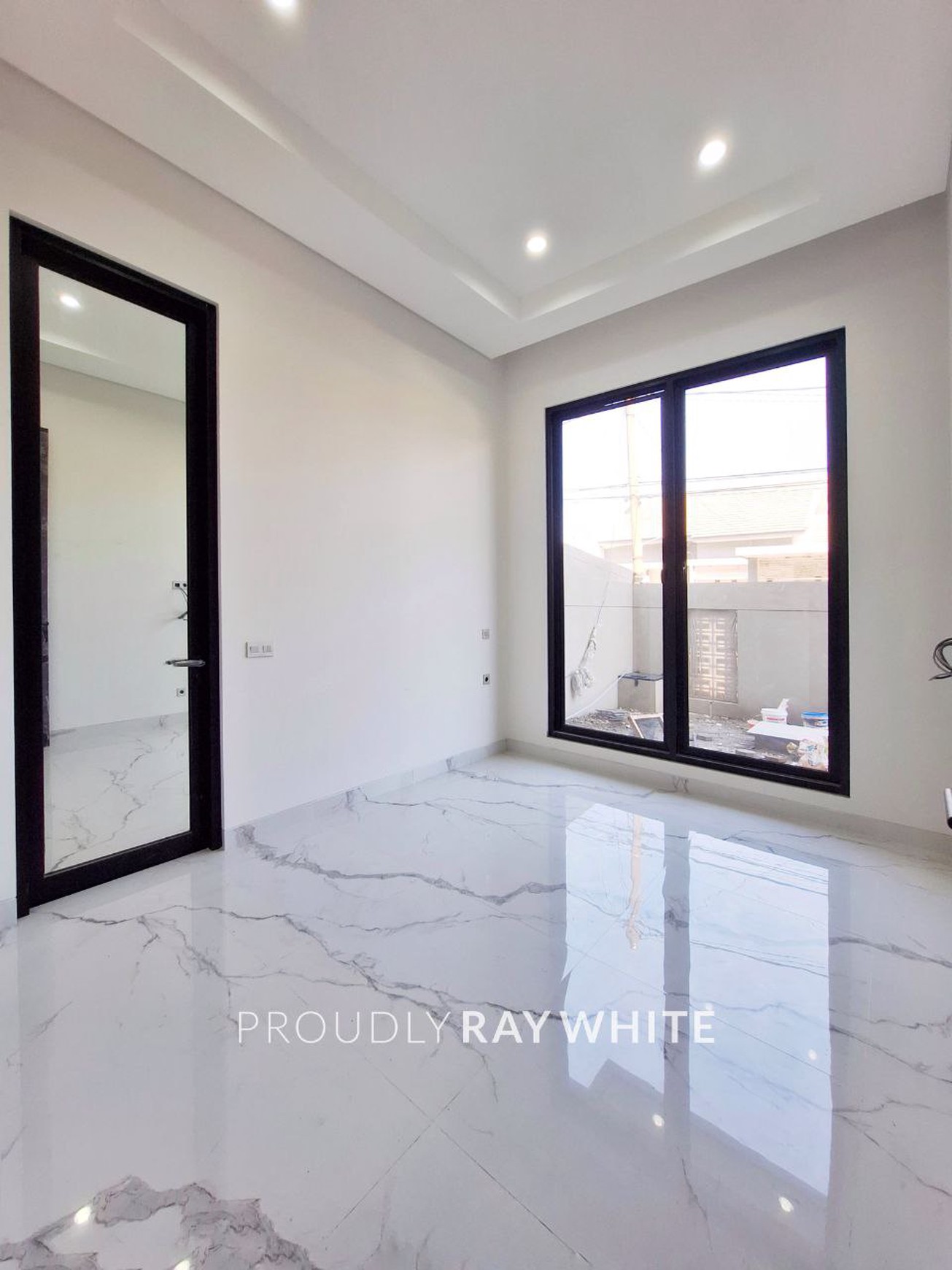 RUMAH MEWAH BARU GRESH, MANYAR JAYA SURABAYA