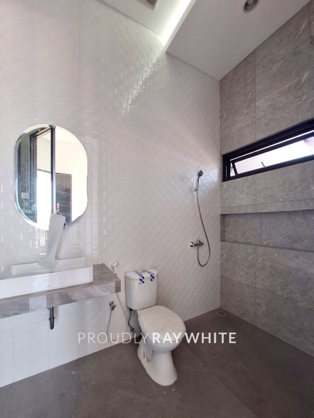 RUMAH MEWAH BARU GRESH, MANYAR JAYA SURABAYA