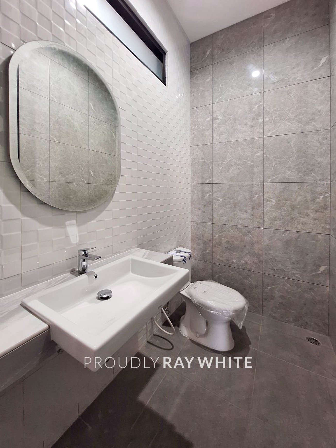 RUMAH MEWAH BARU GRESH, MANYAR JAYA SURABAYA