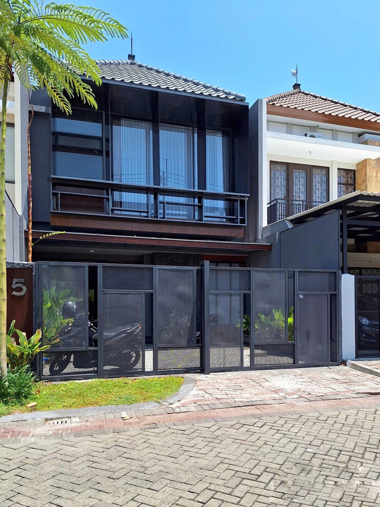 Rumah Mewah Minimalis, Cluster Favorit di Pakuwon City