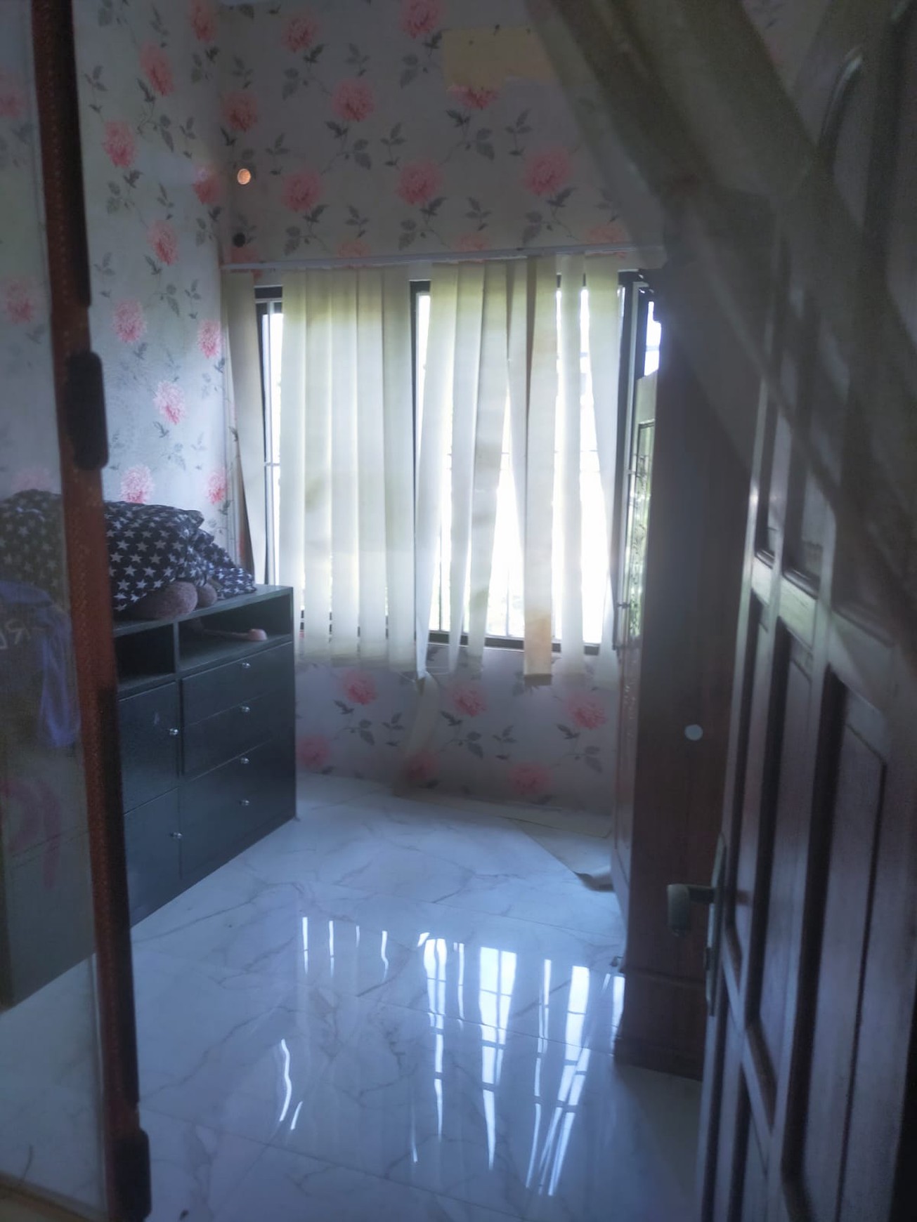 RUMAH NYAMAN SIAP HUNI 2 LANTAI SHM, SEMOLOWARU SURABAYA